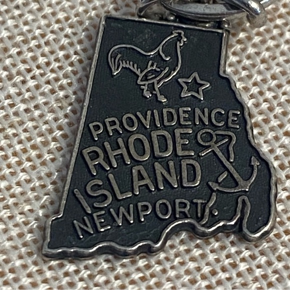 Wells Vintage sterling silver charm bracelet JMF Rhode Island bells Clover Grad - Picture 13 of 16